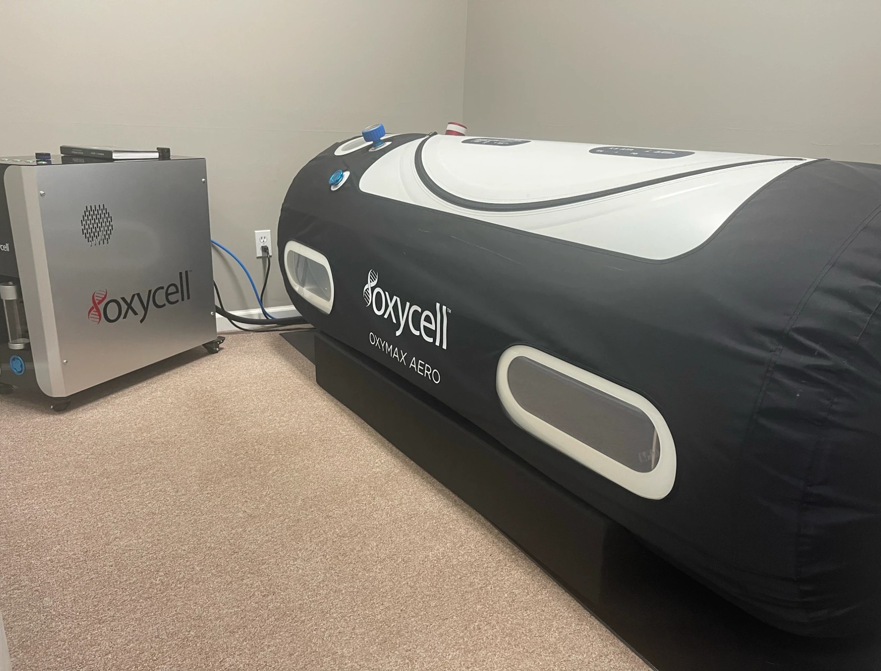 The OxyCell OxyMax Aero hyperbaric oxygen chamber at Appling Natural Health in Bowling Green, Kentucky